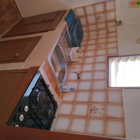 Apartamento Au Jardin Fleuri Sainte-Anne Exterior foto