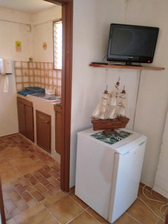 Apartamento Au Jardin Fleuri Sainte-Anne Exterior foto
